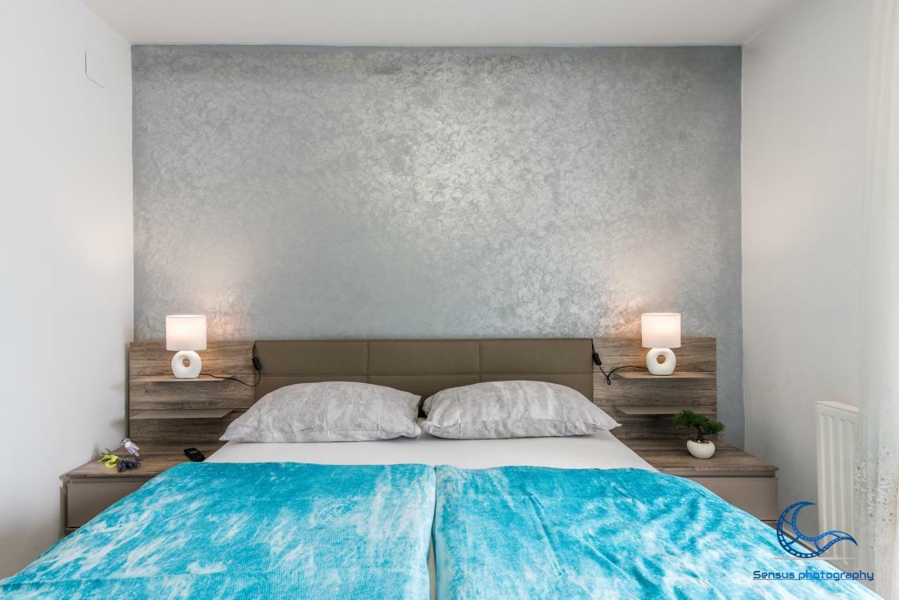 Apartments Vila Dk Malinska Extérieur photo