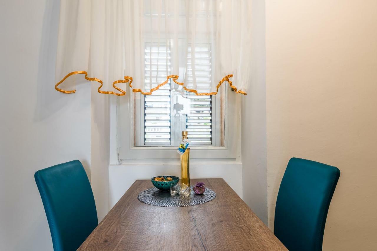 Apartments Vila Dk Malinska Extérieur photo