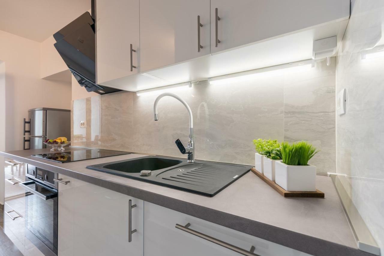 Apartments Vila Dk Malinska Extérieur photo